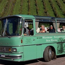 Weinprobe+Transfer / Photo: © Gutsweinstube E. von Nell Weinprobe+Transfer