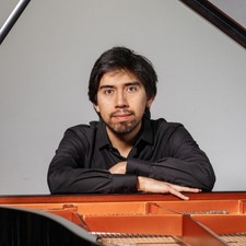 Klassik mit der Lupe / Photo: © Fördergemeinschaft Herrenhof Mußbach e.V. Klassik mit der Lupe