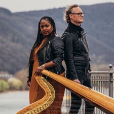 Mulugeta & Blume / Photo: © Christian Hattemer Mulugeta & Blume