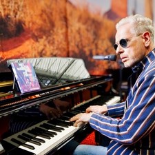 Bertram Engel live