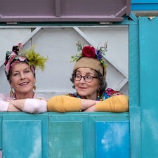 Alice Hoffmann & Bettina Koch