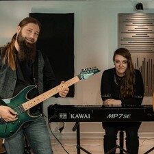 2 Singer-Songwriter Night